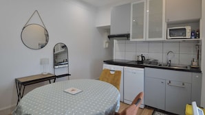 Unclassified image, 2 of 10, button - Appartement Proche de la Plage - Wifi, Bien Agencé (Asnelles)