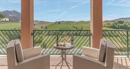 Farmhouse "Le Vigne di clementina Fabi" - Il vitigno apartment at ground floor