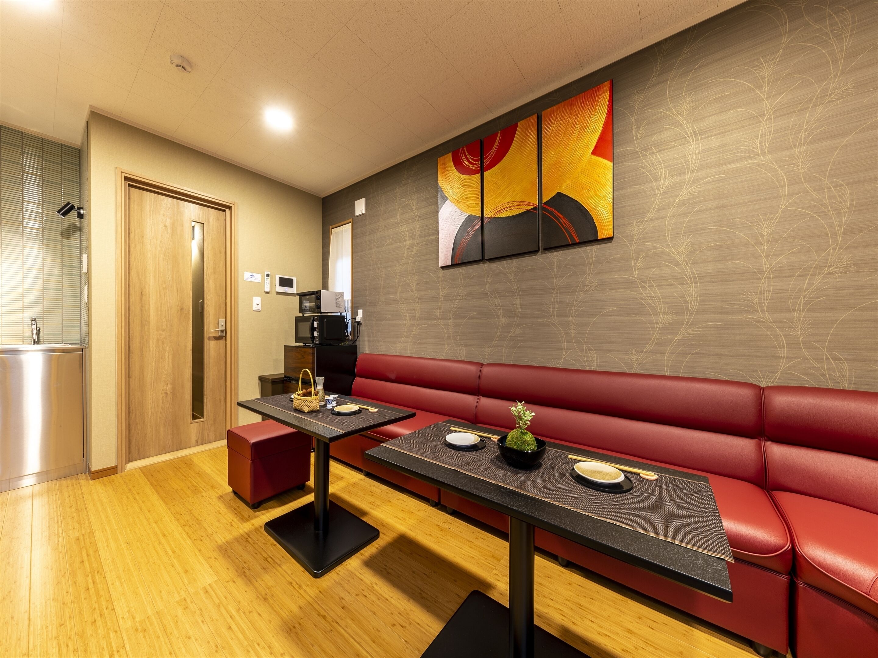 Design House | 2 bedrooms, desk, free WiFi, bed sheets