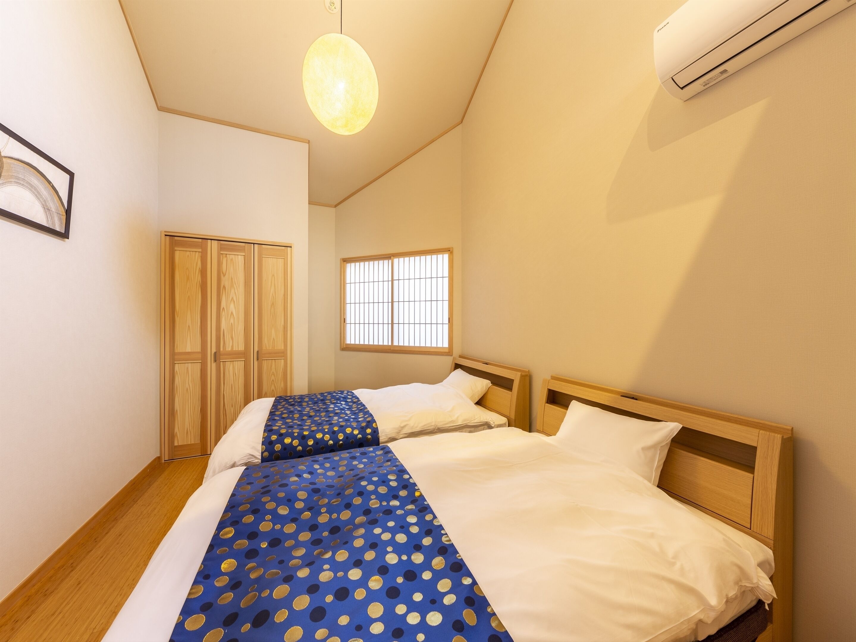 2 habitaciones, escritorio, wifi gratis y ropa de cama 