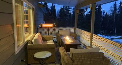The Moose Pad, Rustic Luxury, serene setting, Spacious 4bed/2bath, Sleeps 12+