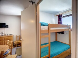 2 bedrooms, wheelchair access
