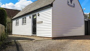 Cottage | Exterior detail