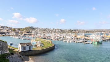 Cottage | Marina