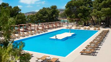 Außenpool (je nach Saison geöffnet), Cabañas (gegen Gebühr)