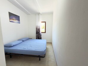 2 bedrooms