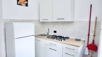 Réfrigérateur, plaque de cuisson