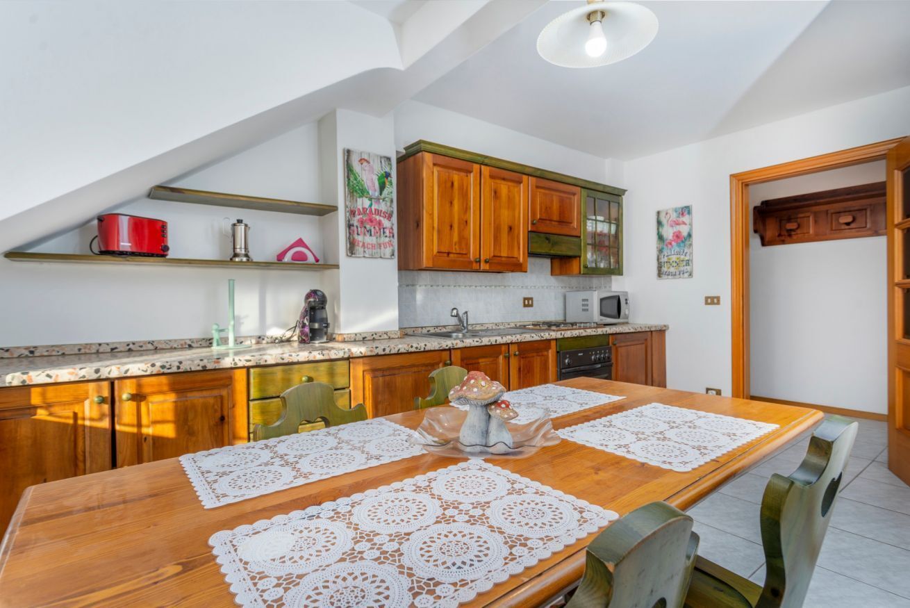 Kühlschrank, Mikrowelle, Ofen, Toaster