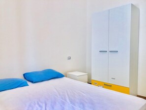 2 bedrooms