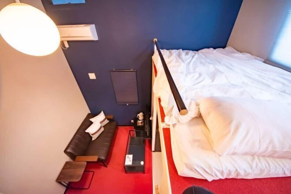 Decoración personalizada, muebles diferentes y wifi gratis