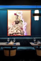 Breakfast, dinner and brunch served