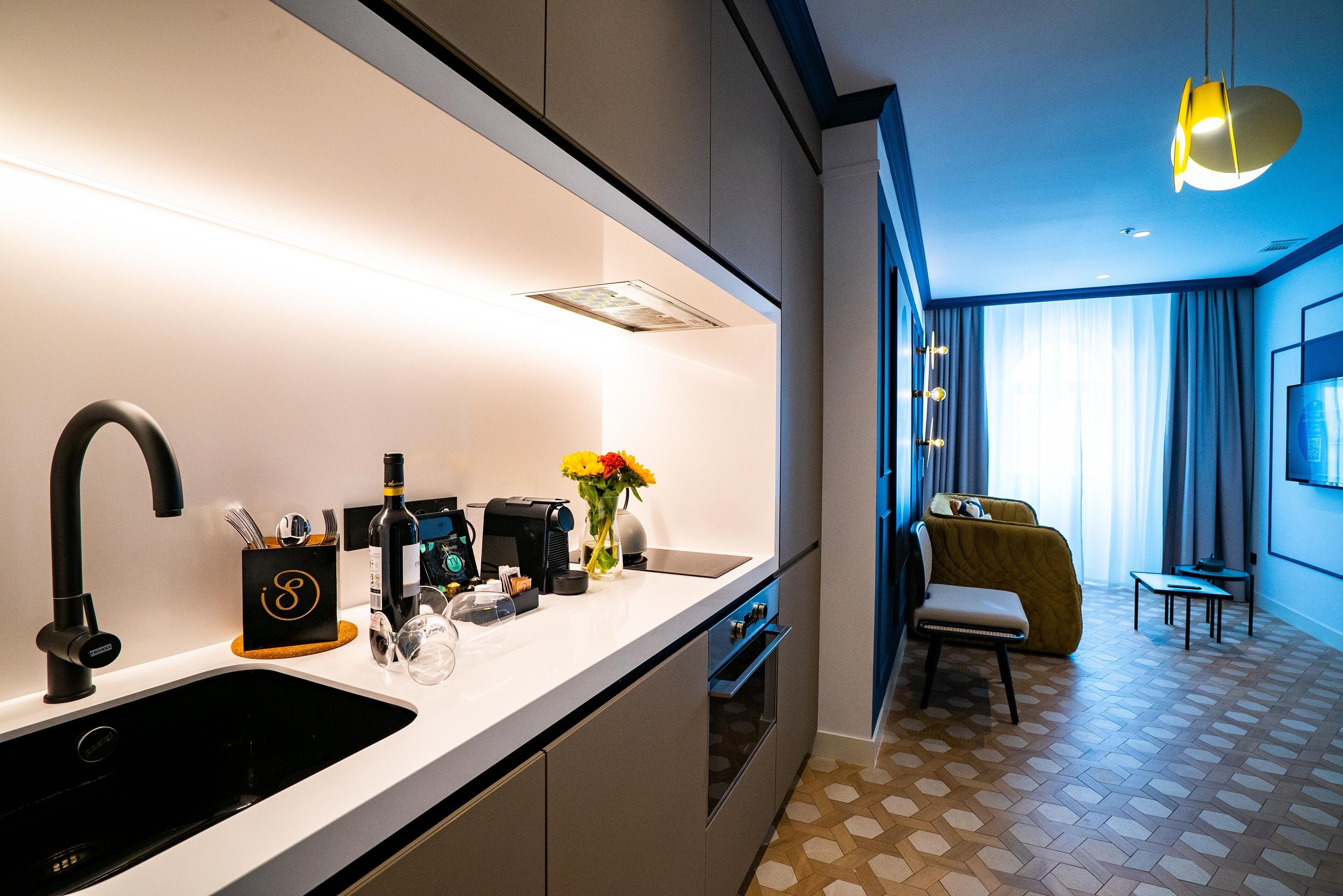 apartment, 2 bedrooms (6 people) | private kitchen | fridge, microwave, oven, stovetop