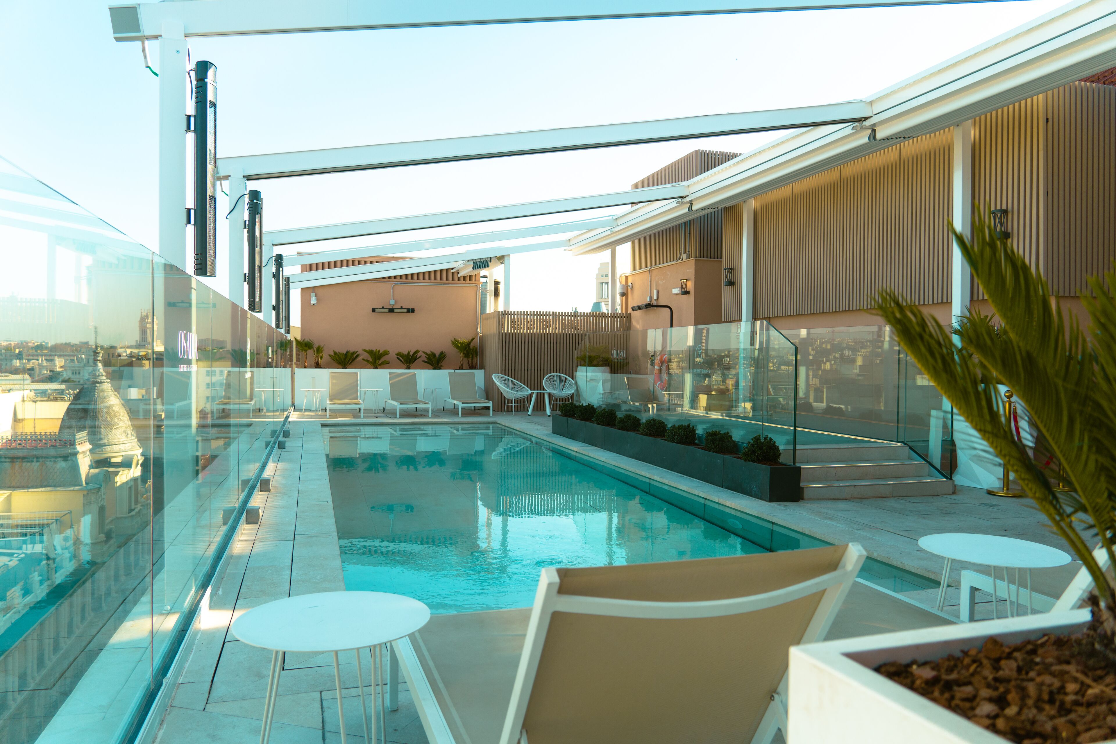 حمّام سباحة خارجي