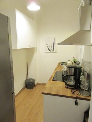 Apartment | Private kitchen | Fridge, microwave, oven, stovetop - 2 Bed Flat - Sleeps 4 - Pets - Wifi (Thessaloniki)