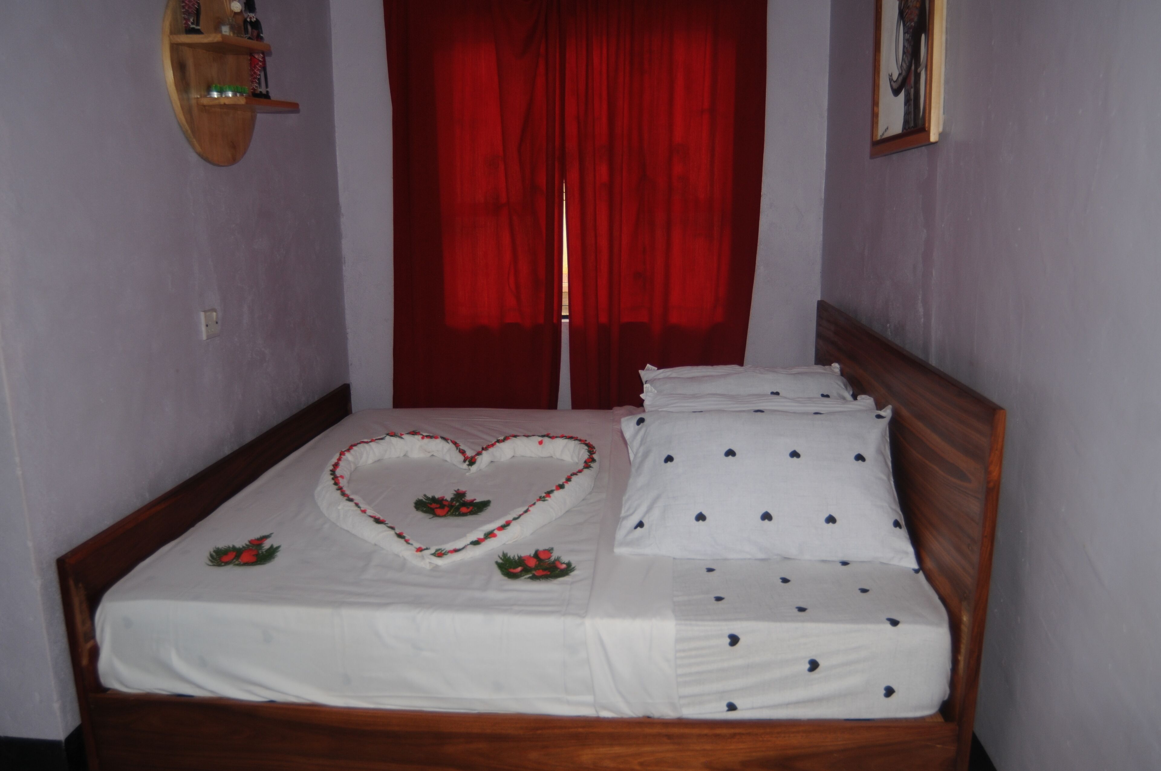 1 habitación, tabla de planchar con plancha, wifi y ropa de cama 