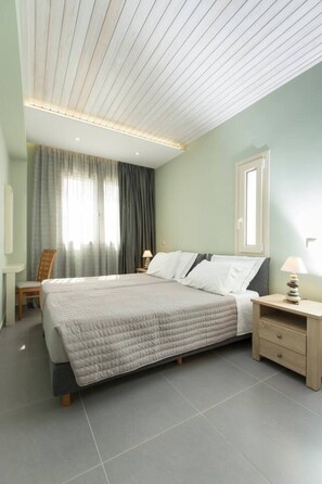 Villa, Multiple Beds | 4 bedrooms, iron/ironing board, free WiFi, bed sheets