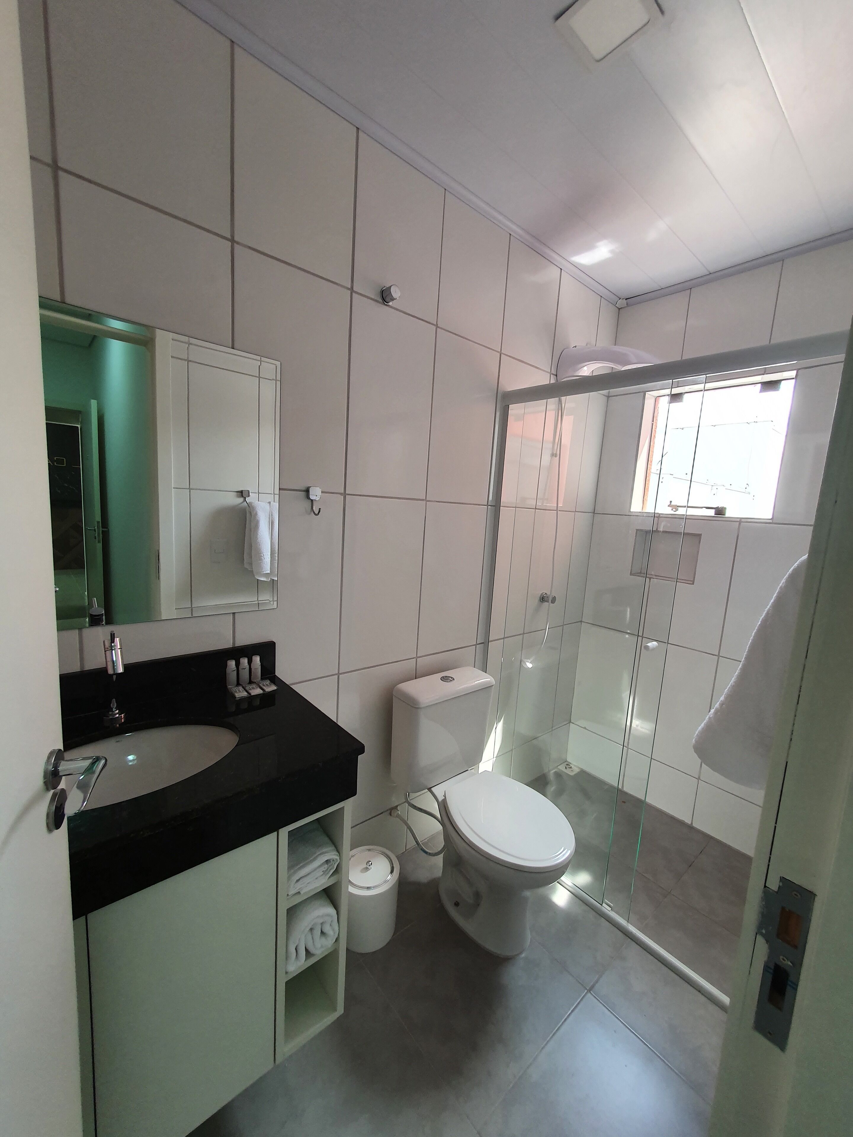 family triple room | children’s theme room