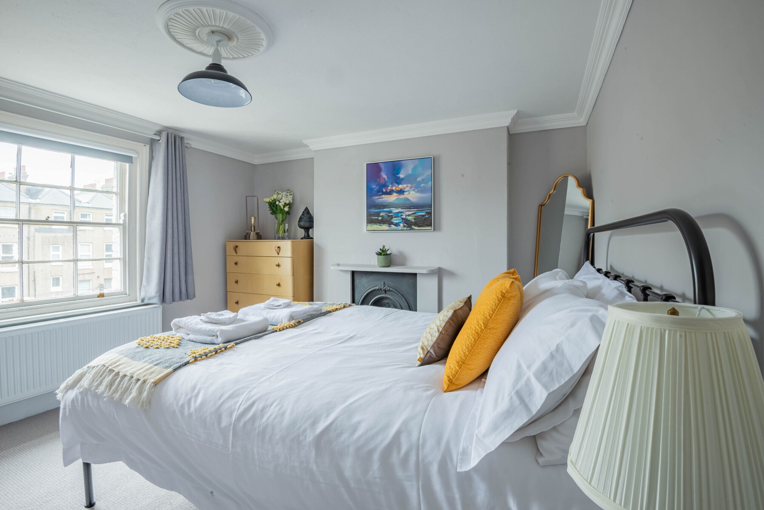 4 dormitorios, tabla de planchar con plancha, wifi gratis y ropa de cama