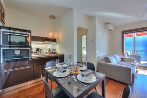 Standard Apartment, Multiple Bedrooms, Mountainside (Panorama Fantastico Apt Pool & Beach) | Dining - Panorama Fantastico Apt Pool & Beach (Ghiffa)