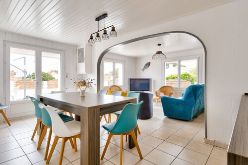 Maison à Barbâtre pour 12 - 450m de la plage