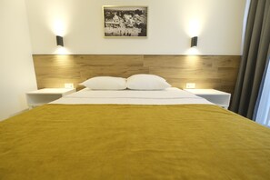 Standard Double Room | Premium bedding, minibar, blackout drapes, soundproofing - Tut Hotel (Konyaalti)