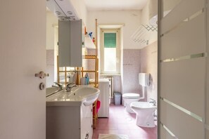 Dusche, Bidet