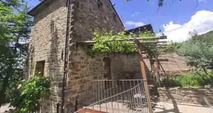 Apartm. old stone house 6/7 persons