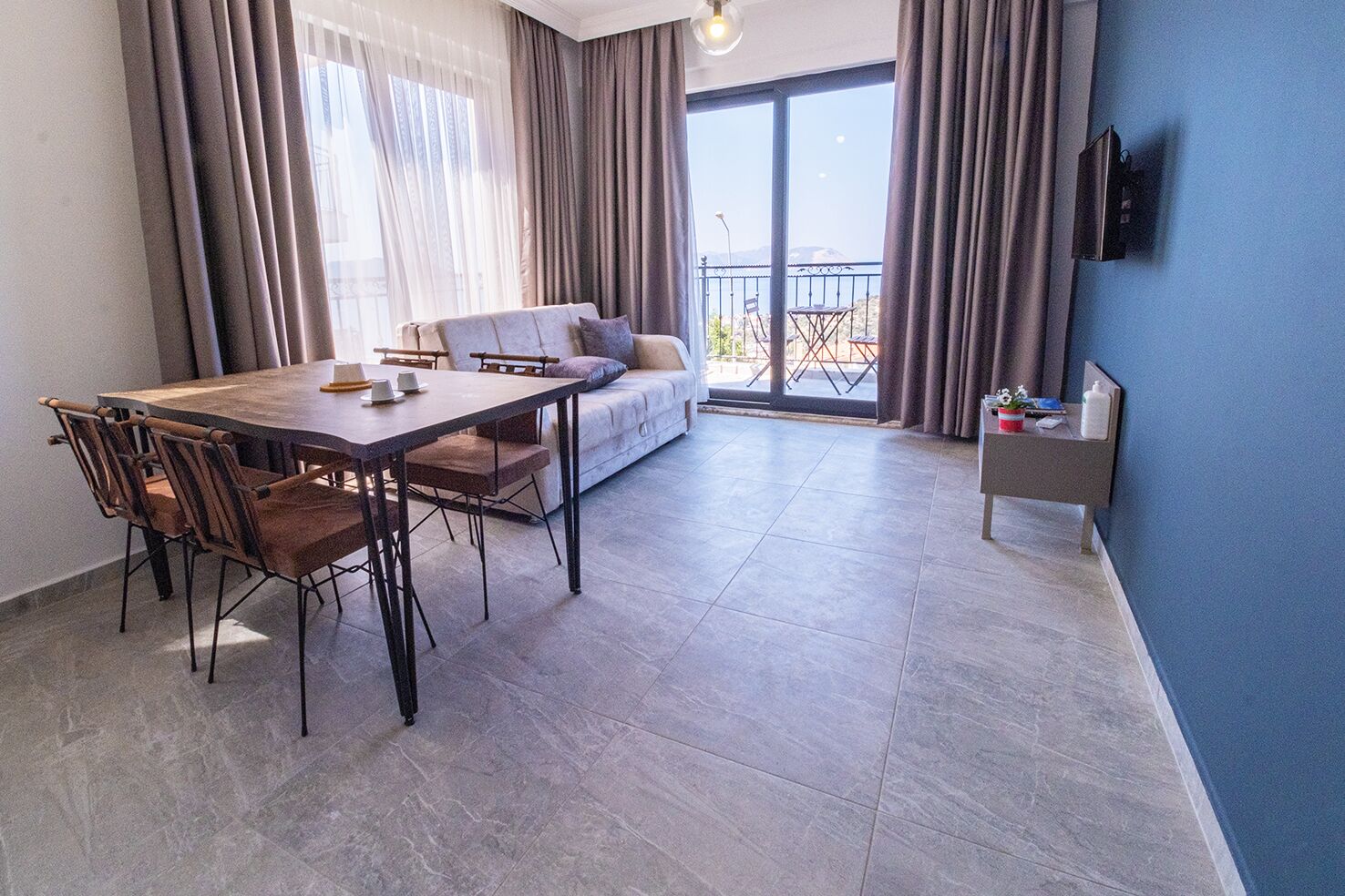 Standard Apartment | Living area