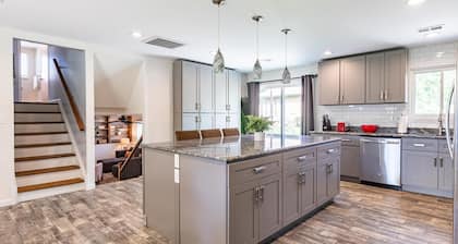 Cozy, Clean and Bright 4BR / 2BA Home! Welcome!