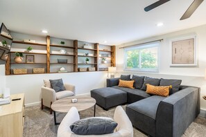 TV, Netflix, streaming services, offices