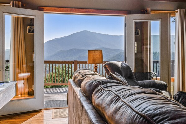 Cabin, 2 Bedrooms | Interior