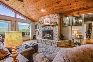 Cabin, 2 Bedrooms | Living area | Smart TV