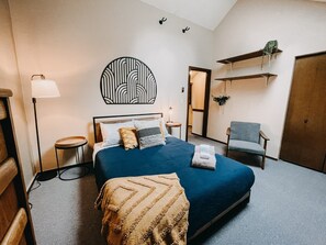 2 bedrooms, free WiFi - 73sw - Wood Fireplace - Wifi - Views - Sleeps 6 2 Bedroom Home by Redawning (Deming)