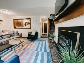 公寓式客房, 2 间卧室 | 起居区