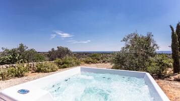 Idromassaggio all'aperto