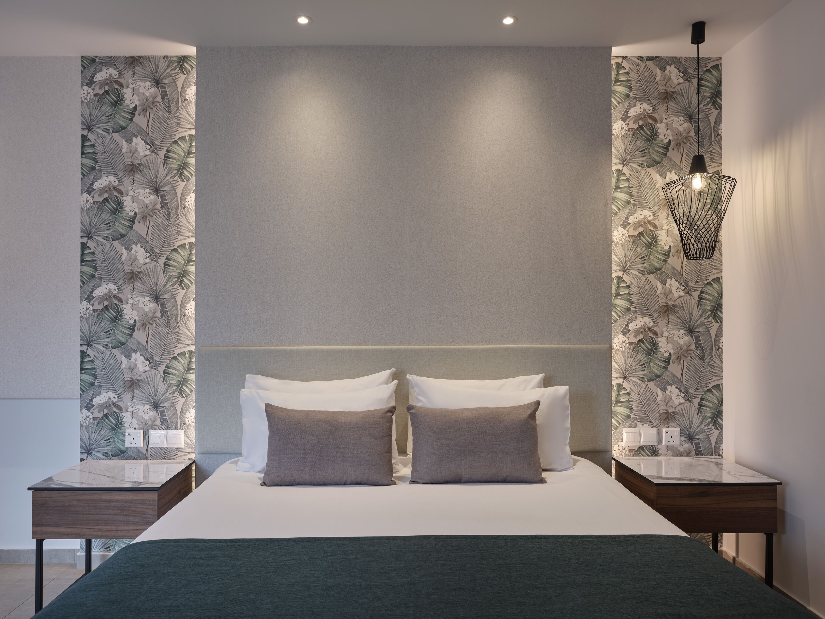 Minibar, kostenloses WLAN, Bettwäsche