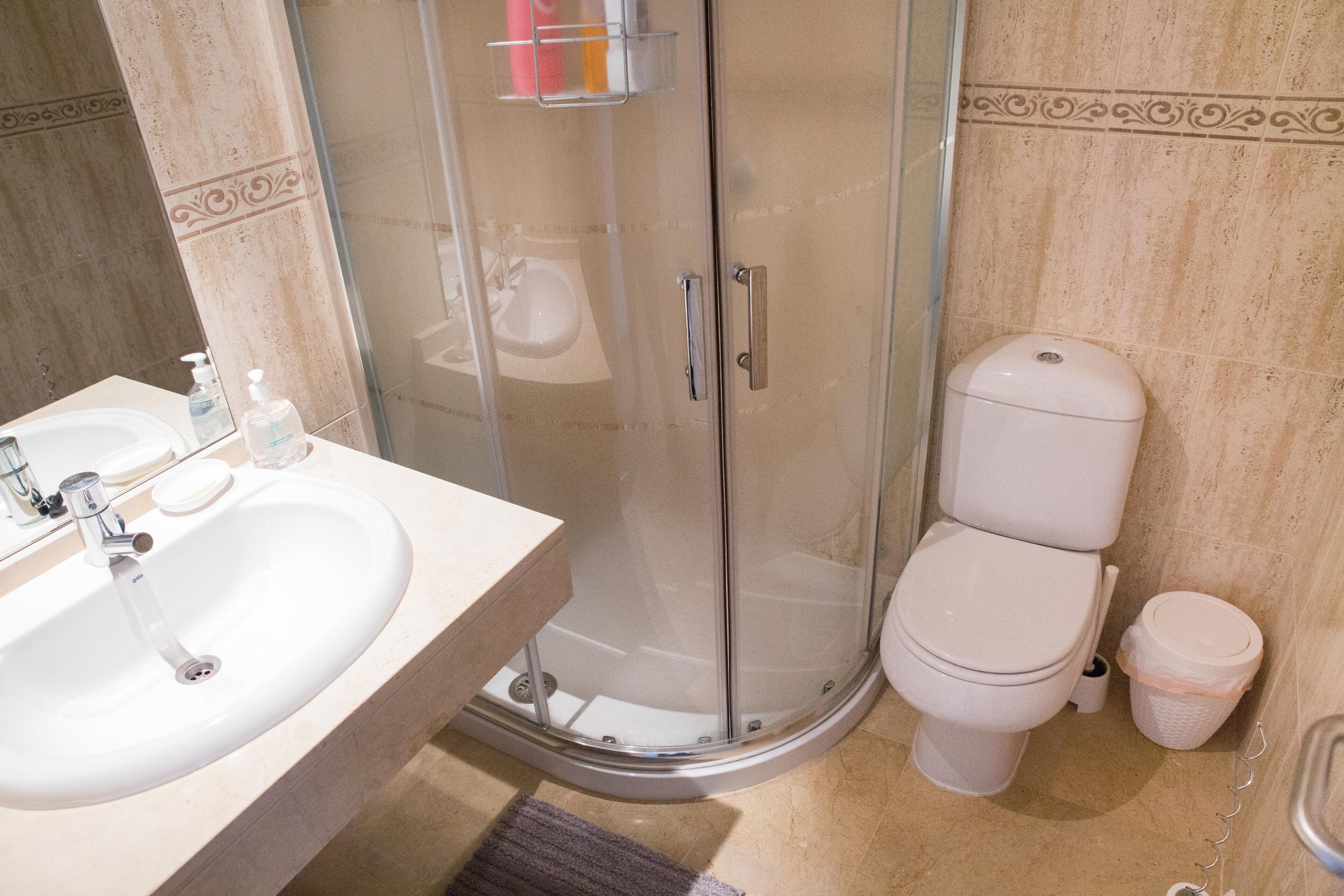 Duquesa Suites Blue By the Pool 5 minutos y estas en la playa