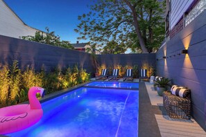 屋外プール、温水プール