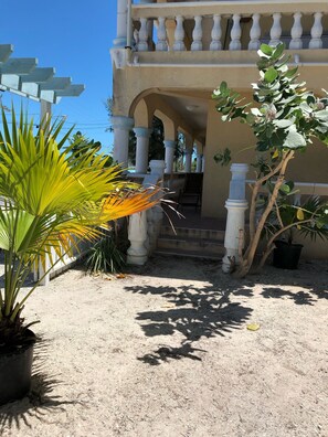 Property grounds - Unrivalled beach access! (Providenciales)