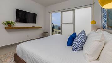 2 quartos, ferros/tábuas de passar roupa, berço de viagem