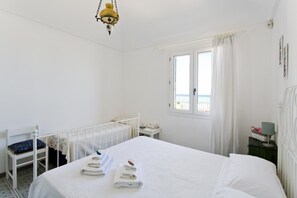 4 bedrooms, WiFi, bed sheets