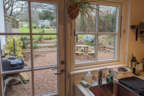 Interior - 2 Bed Cottage - Sleeps 4 - Garden, Pets, Wifi (Newton Abbot)