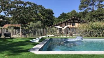 Alberca al aire libre