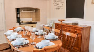 Cottage | Cucina privata | Frigorifero, lavastoviglie, bollitore elettrico, tostapane
