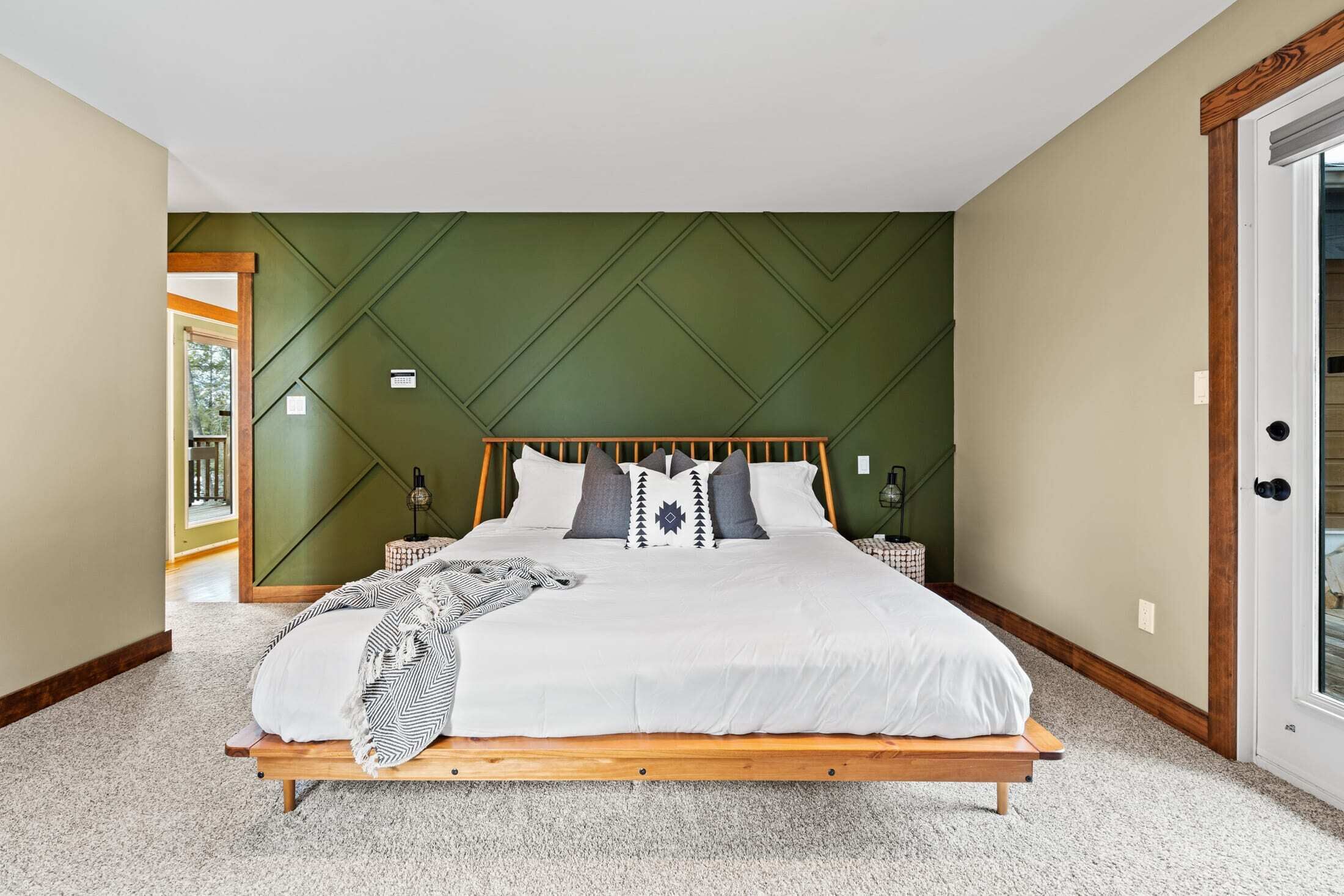 The Caribou Lodge | No Service Fees | HotTub