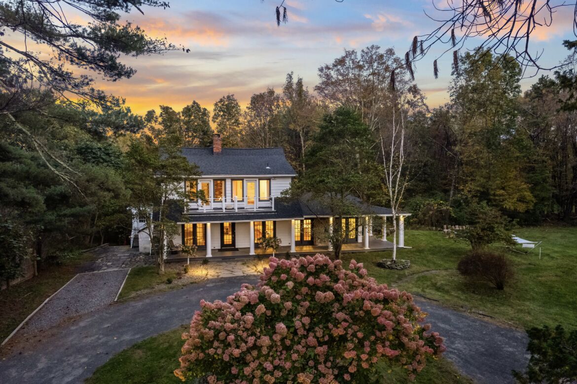 The 212 Escape - Main House