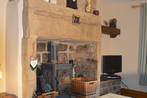 Cottage | Living room | Fireplace
