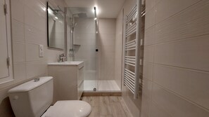Hair dryer, towels