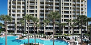 室外游泳池，恒温泳池