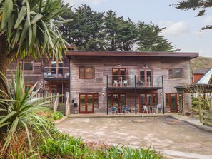 Exterior - Tolcarne (Truro)